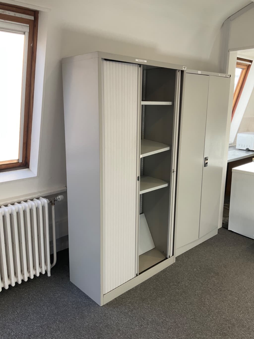 Tall cabinet unit