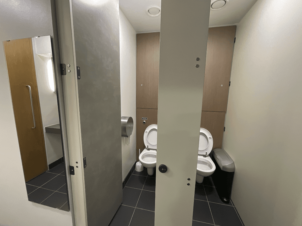 Composite doorsets - toilet partition