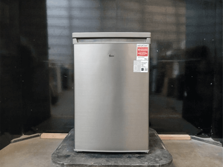 Refurbished Hoover 127 Litre Under Counter Fridge - Silver