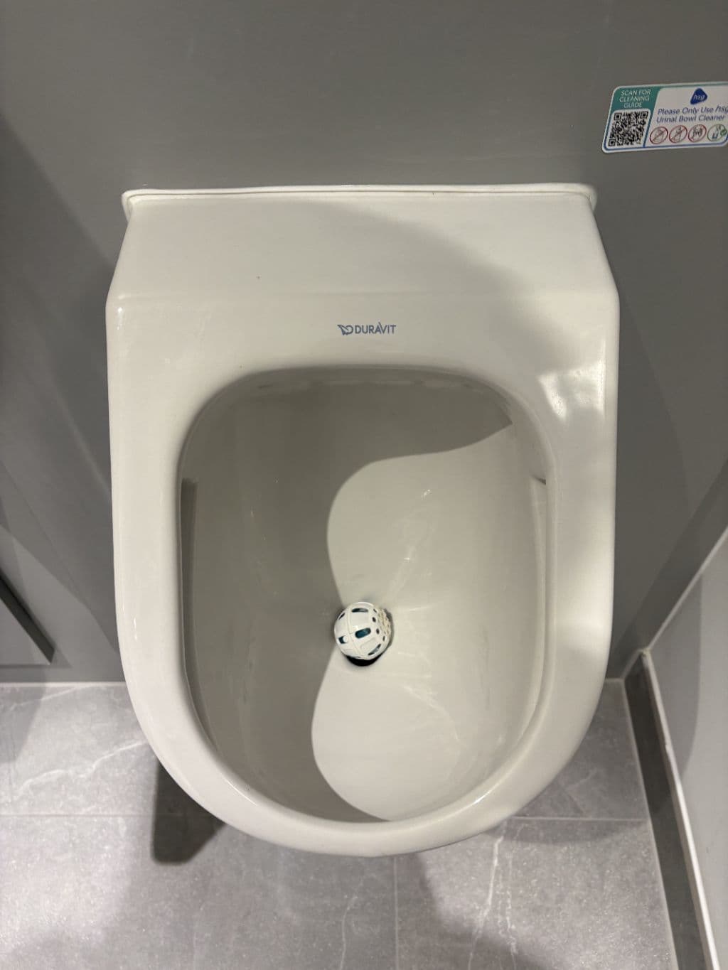 Wall-hung Ceramic Urinal