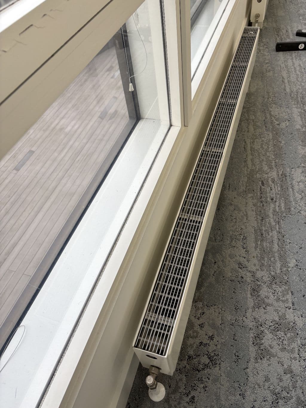 Panel Radiator With Top Grille