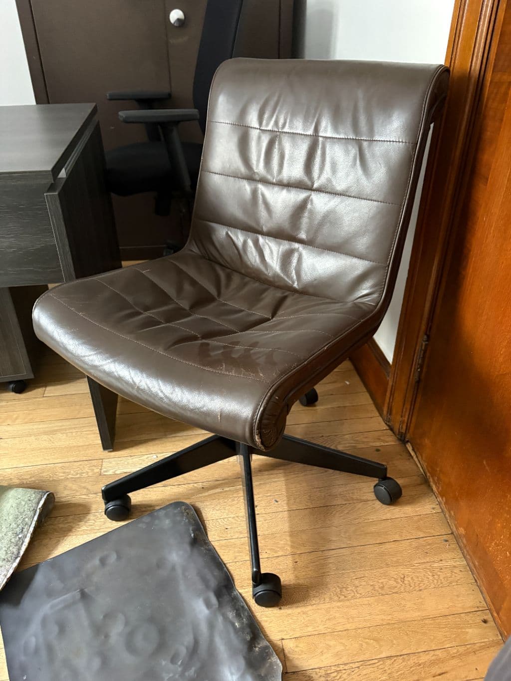 Swivel Office Chair