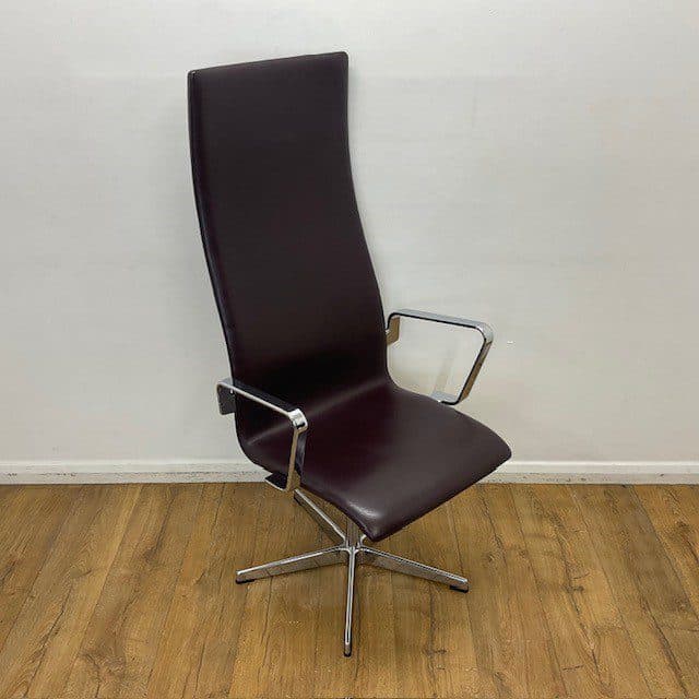 Fritz Hansen Burgundy/Brown Executive Leather Meeting Chair