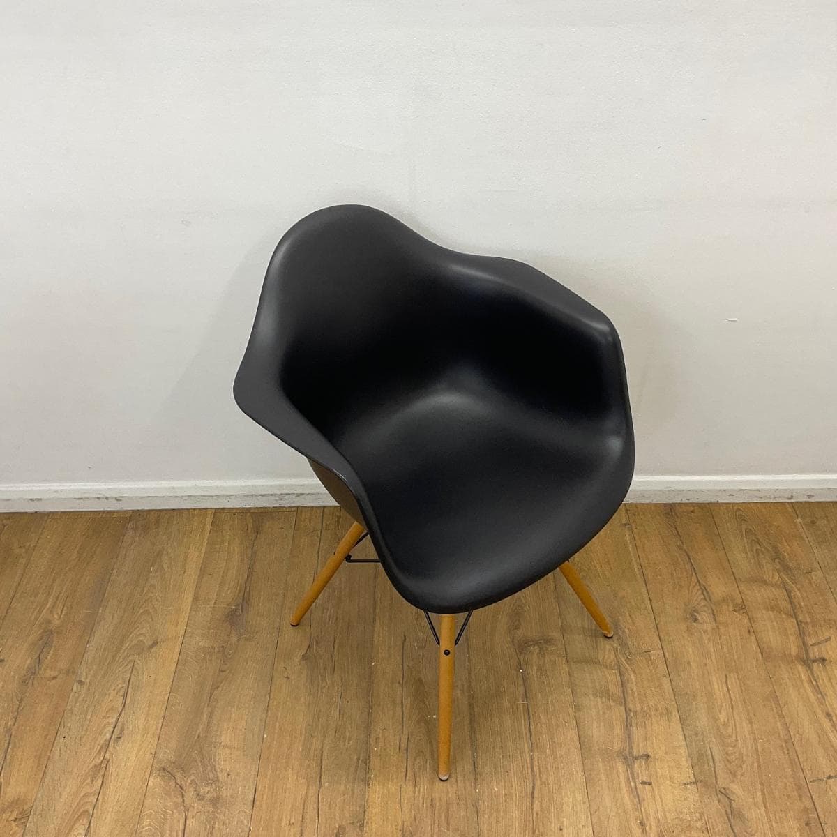 Vitra Eames Black Canteen Chair