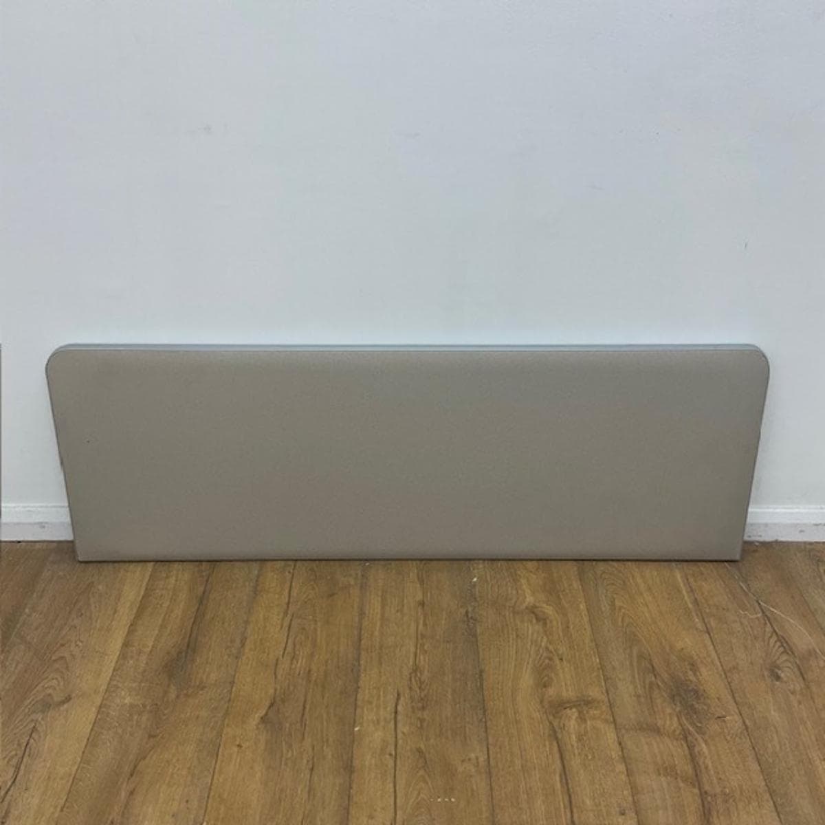 Beige 1200mm Desktop Screen