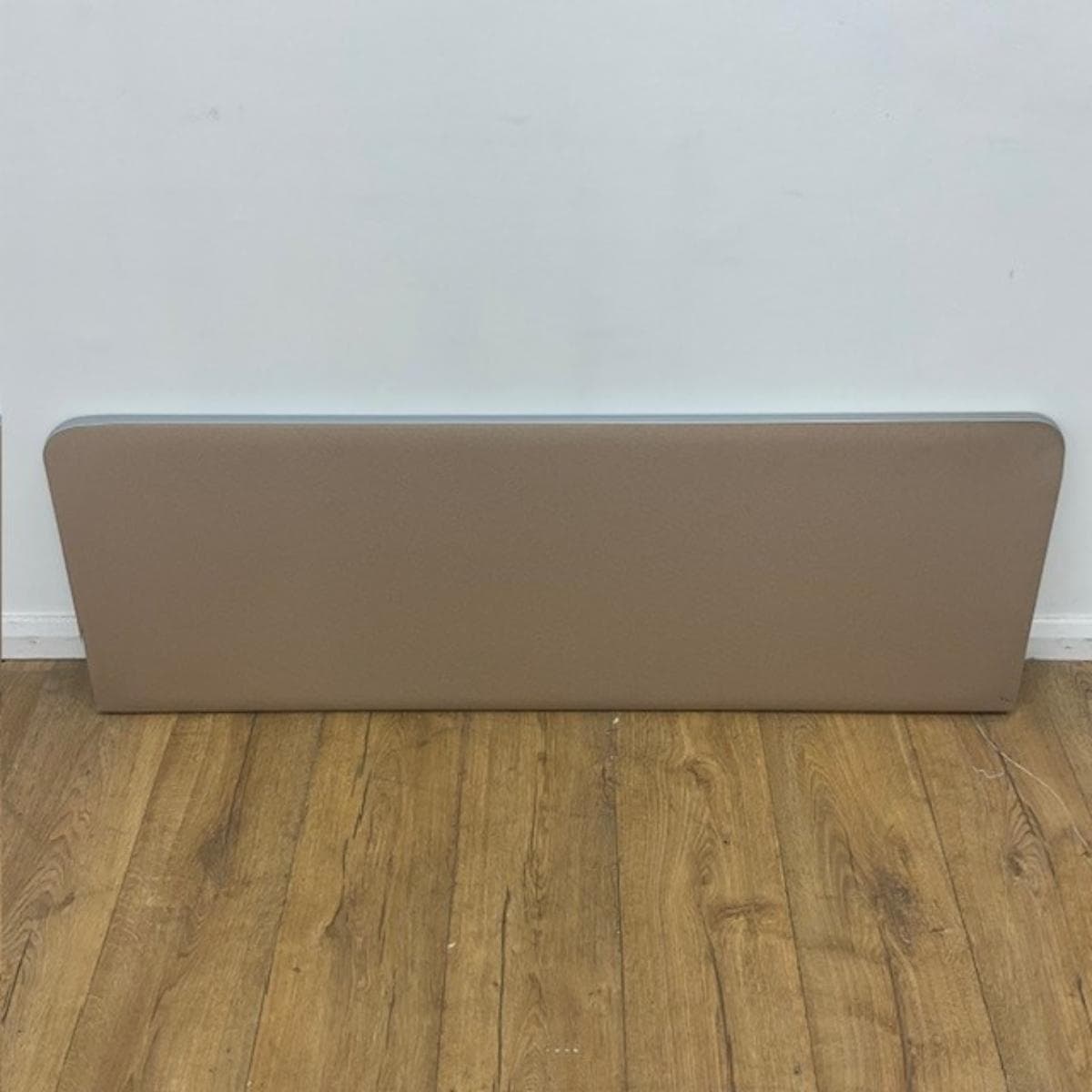 Beige 1200mm Desktop Screen