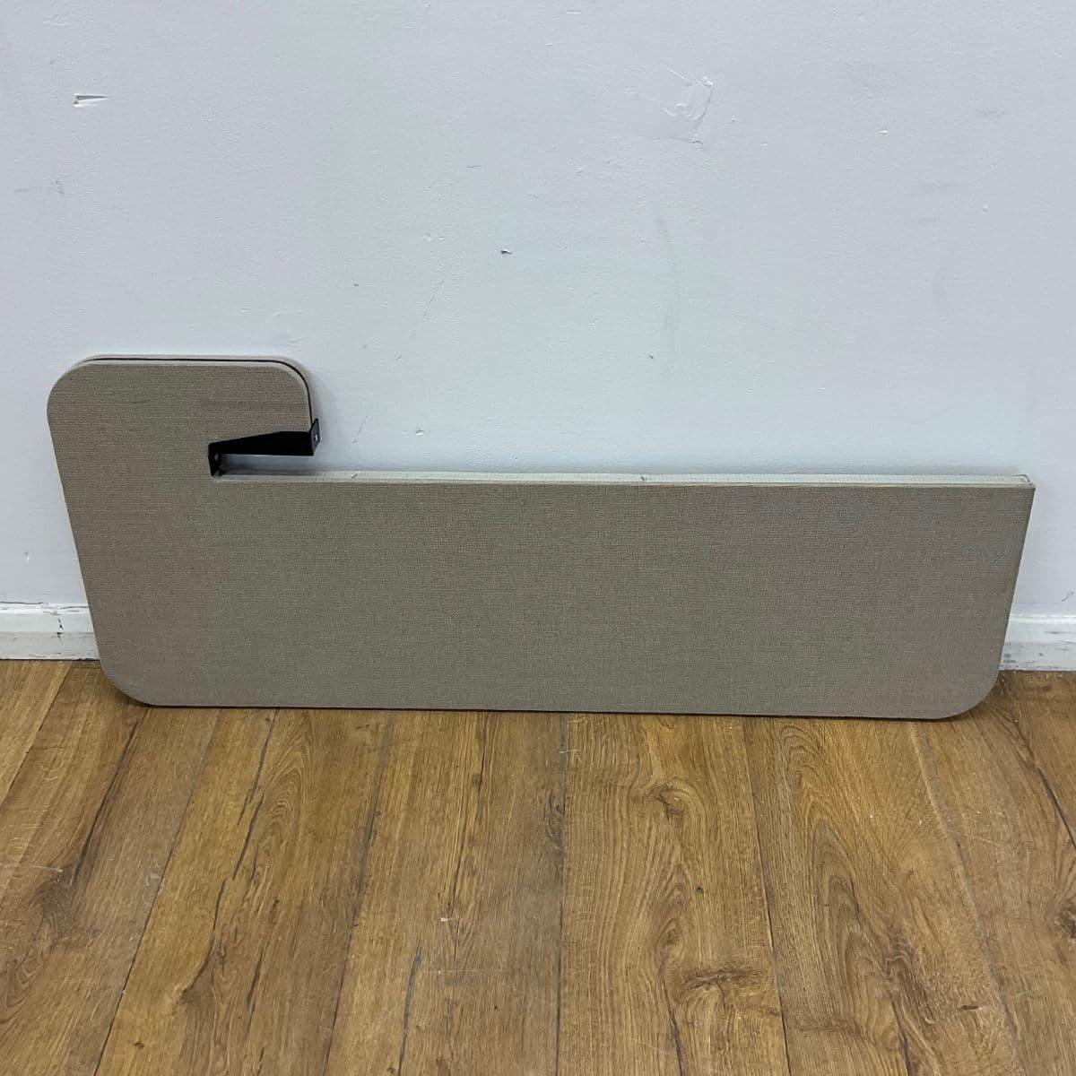 Beige 950mm Desktop Screen