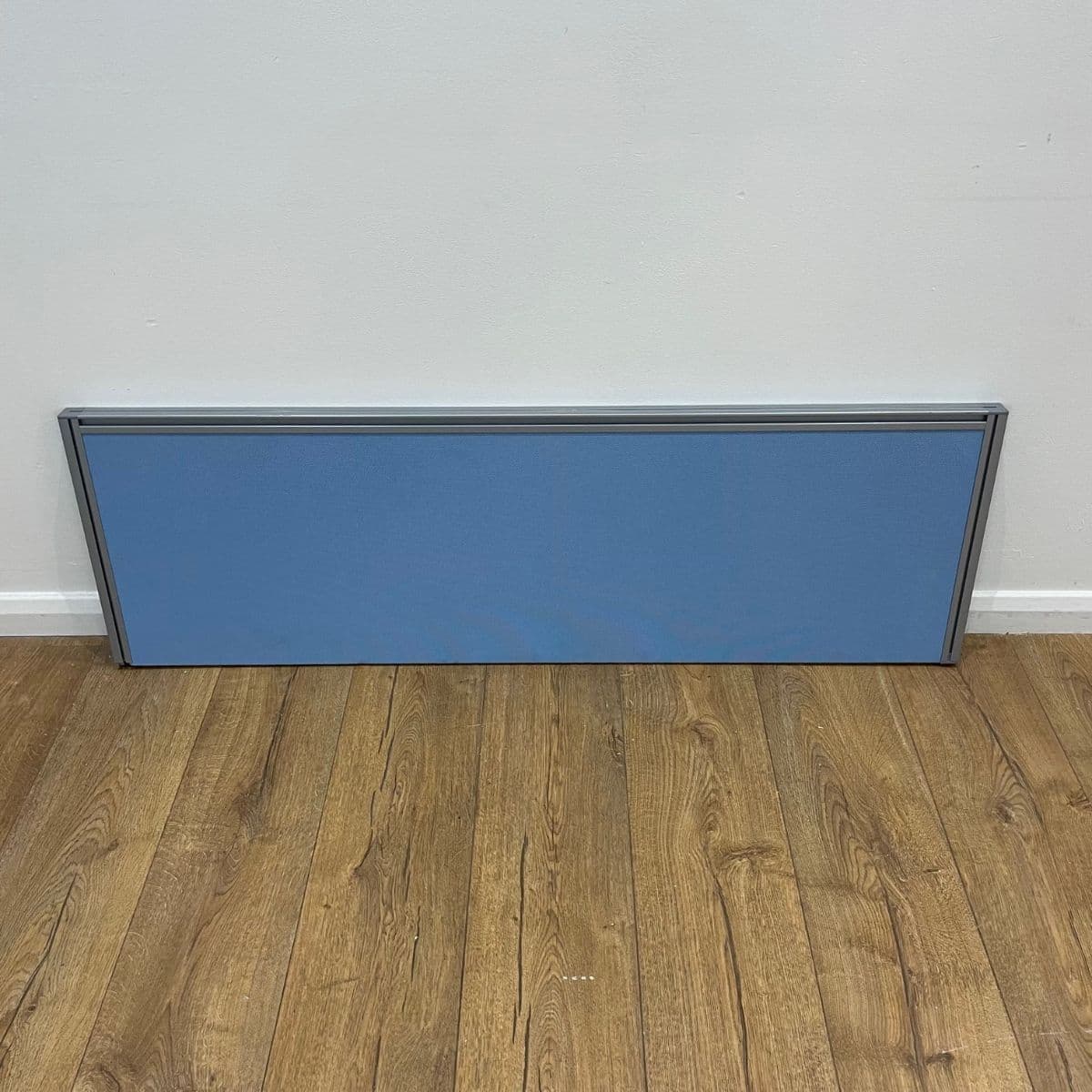 Blue 1200mm Desktop Screen
