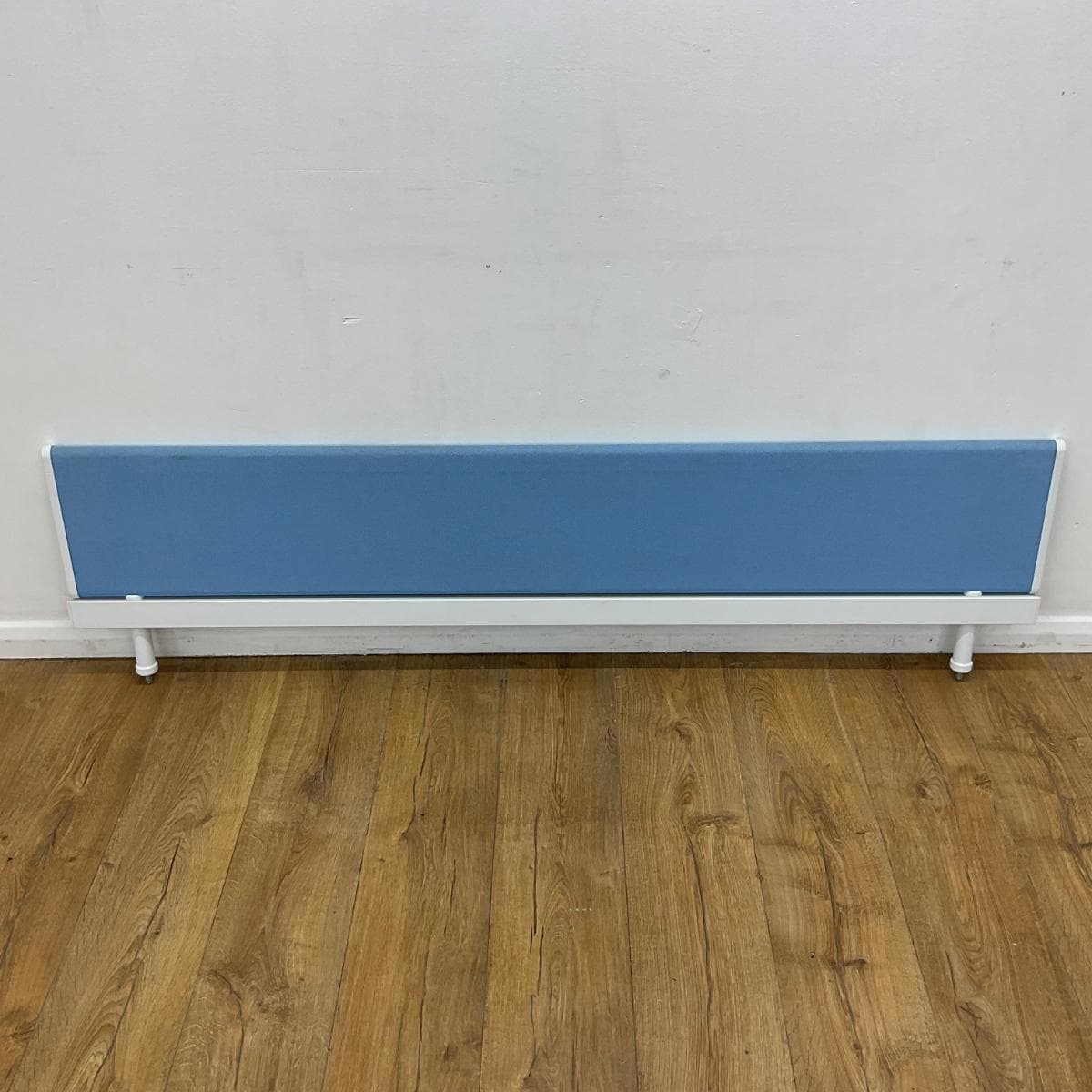 Light Blue 1600mm Desktop Screen