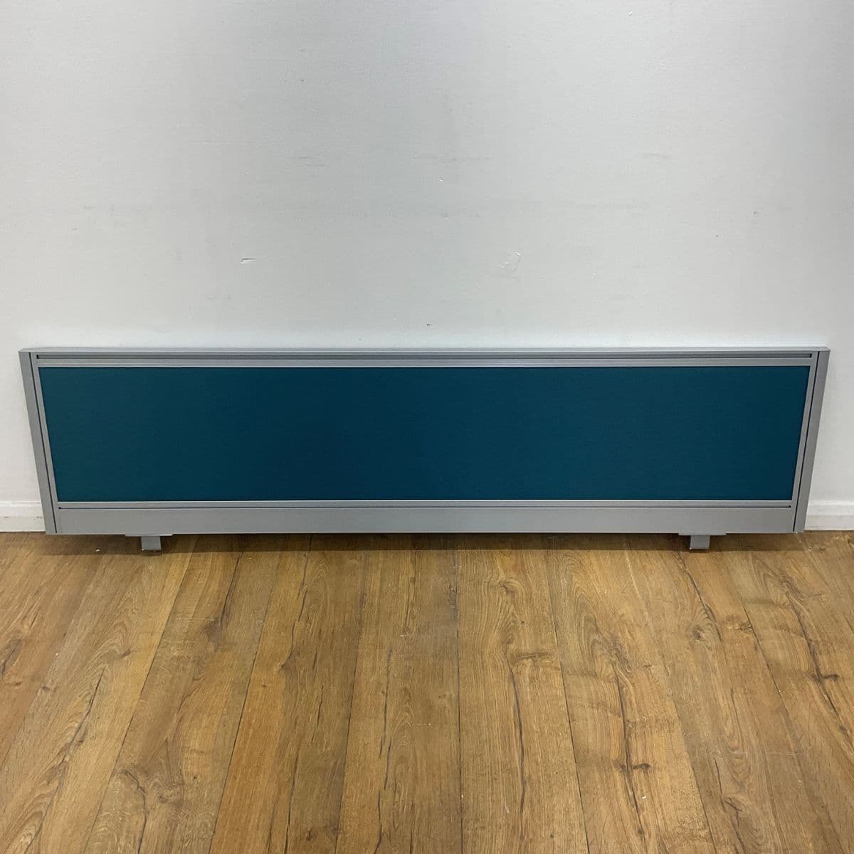 Turquoise 1600mm Desktop Screen