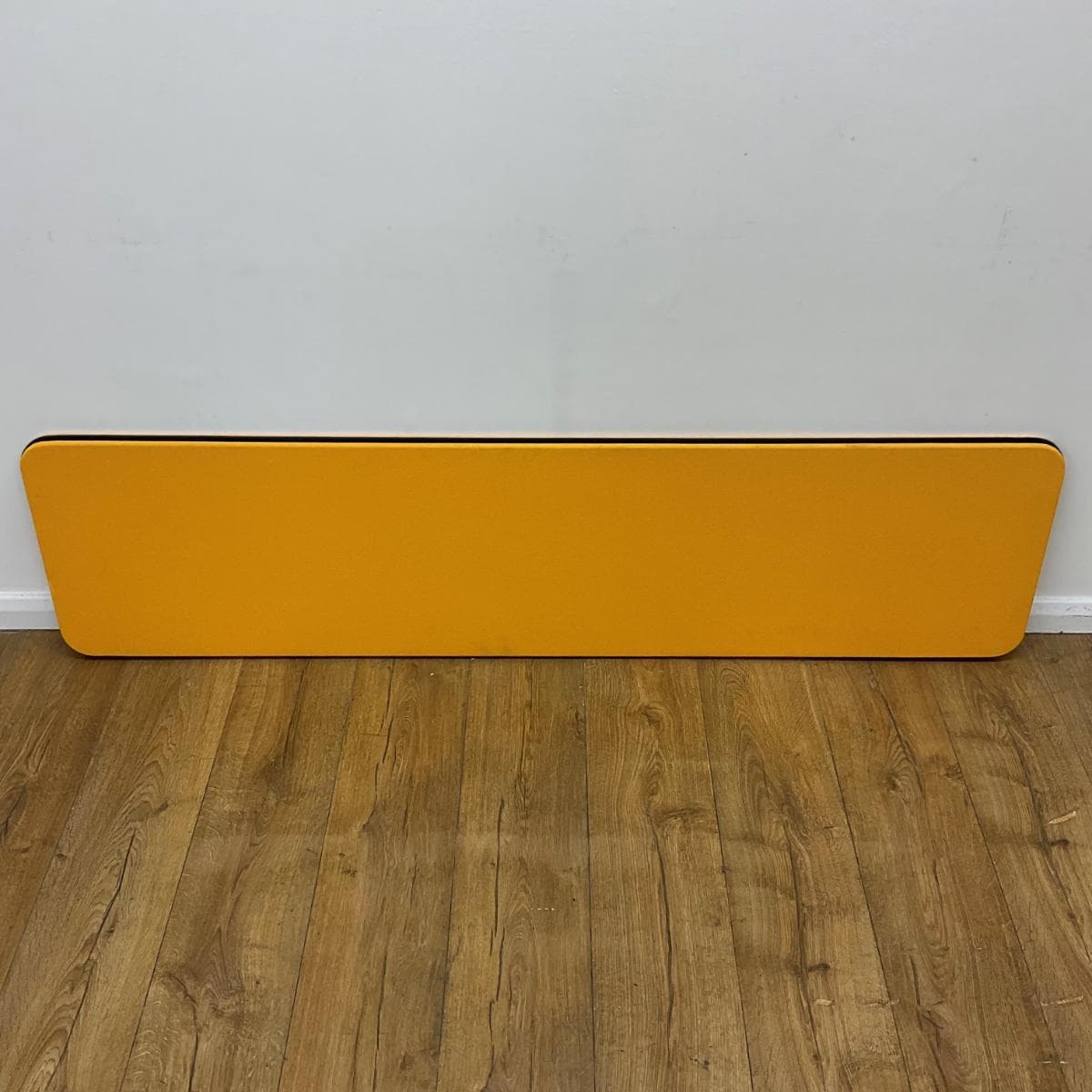 Yellow 1600mm Desktop Screen