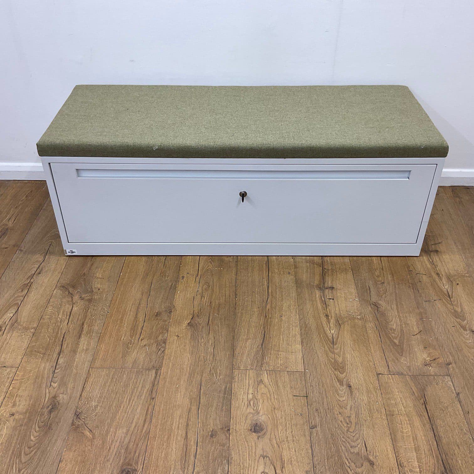 White 1 Drawer Lateral Filing Unit With Green Cushion