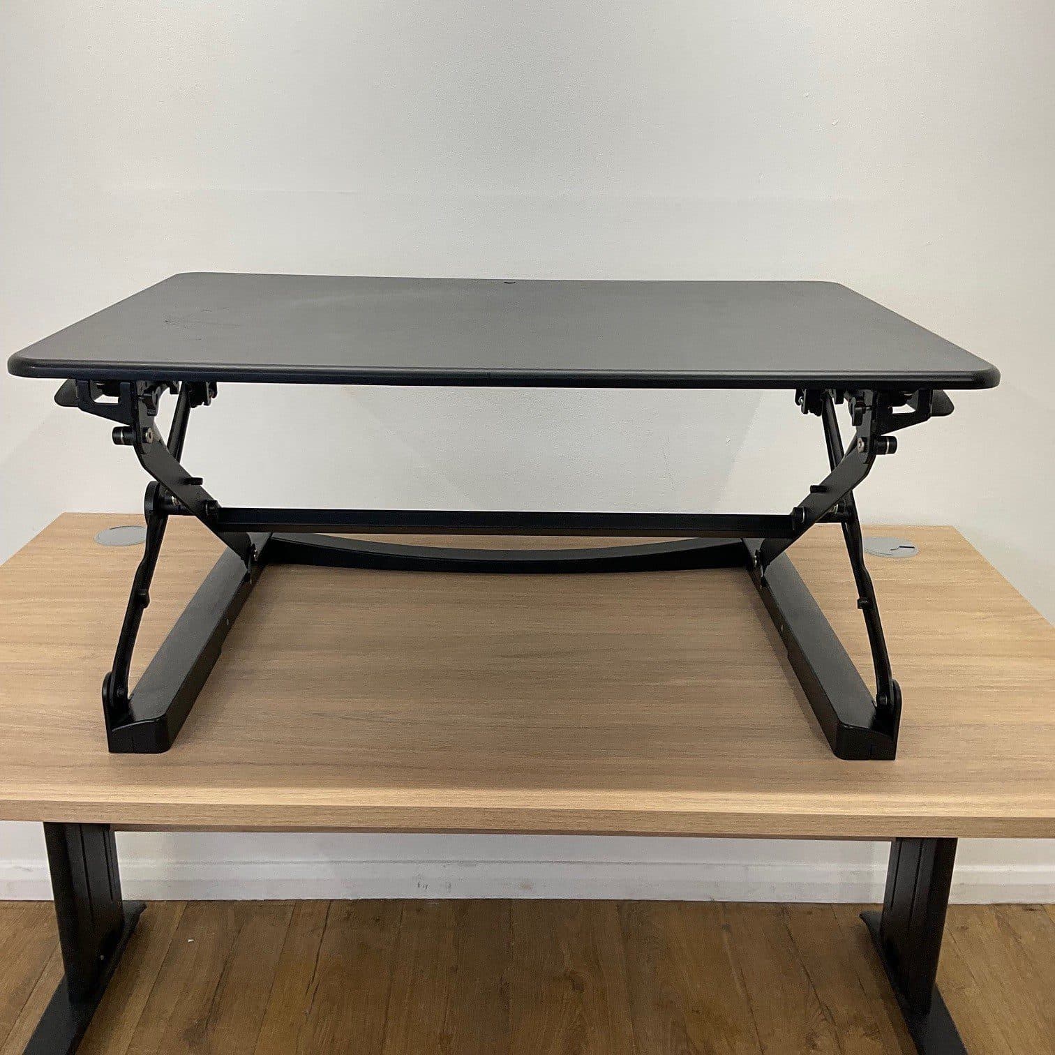 Black Yo-Yo Desk Riser