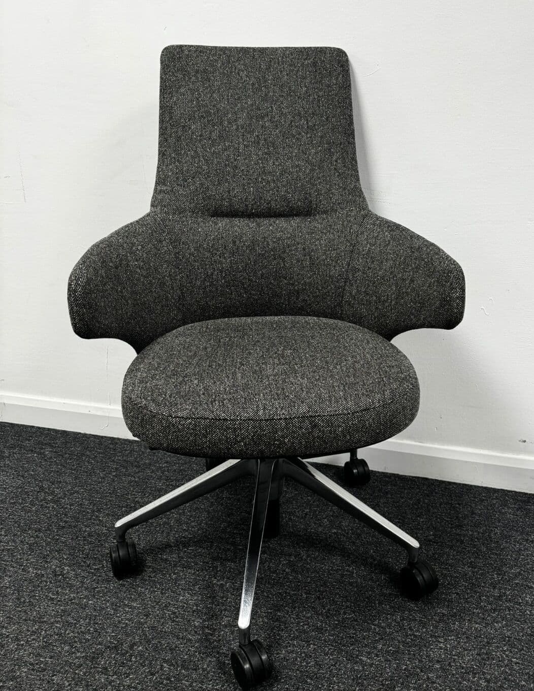 Coalesse Massuad COMCCHMBDVNT Mid Back Conference Seating by Steelcase in two tone grey tweed fabric