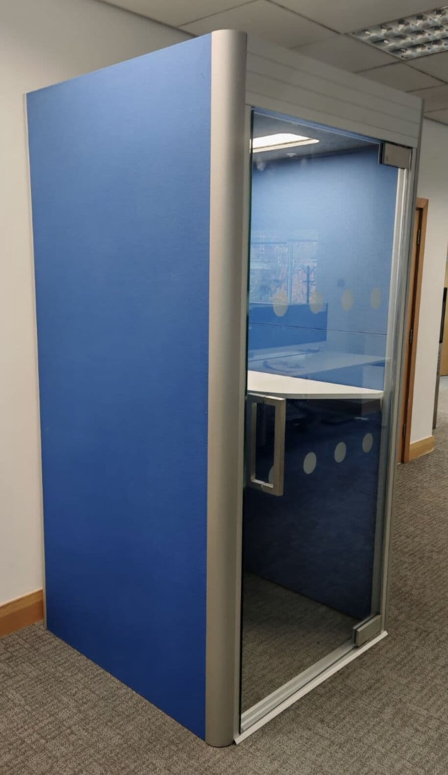 Orangebox Airea 210 Single person personal workspace Red on Alloy Frame (wheelchair compliant)