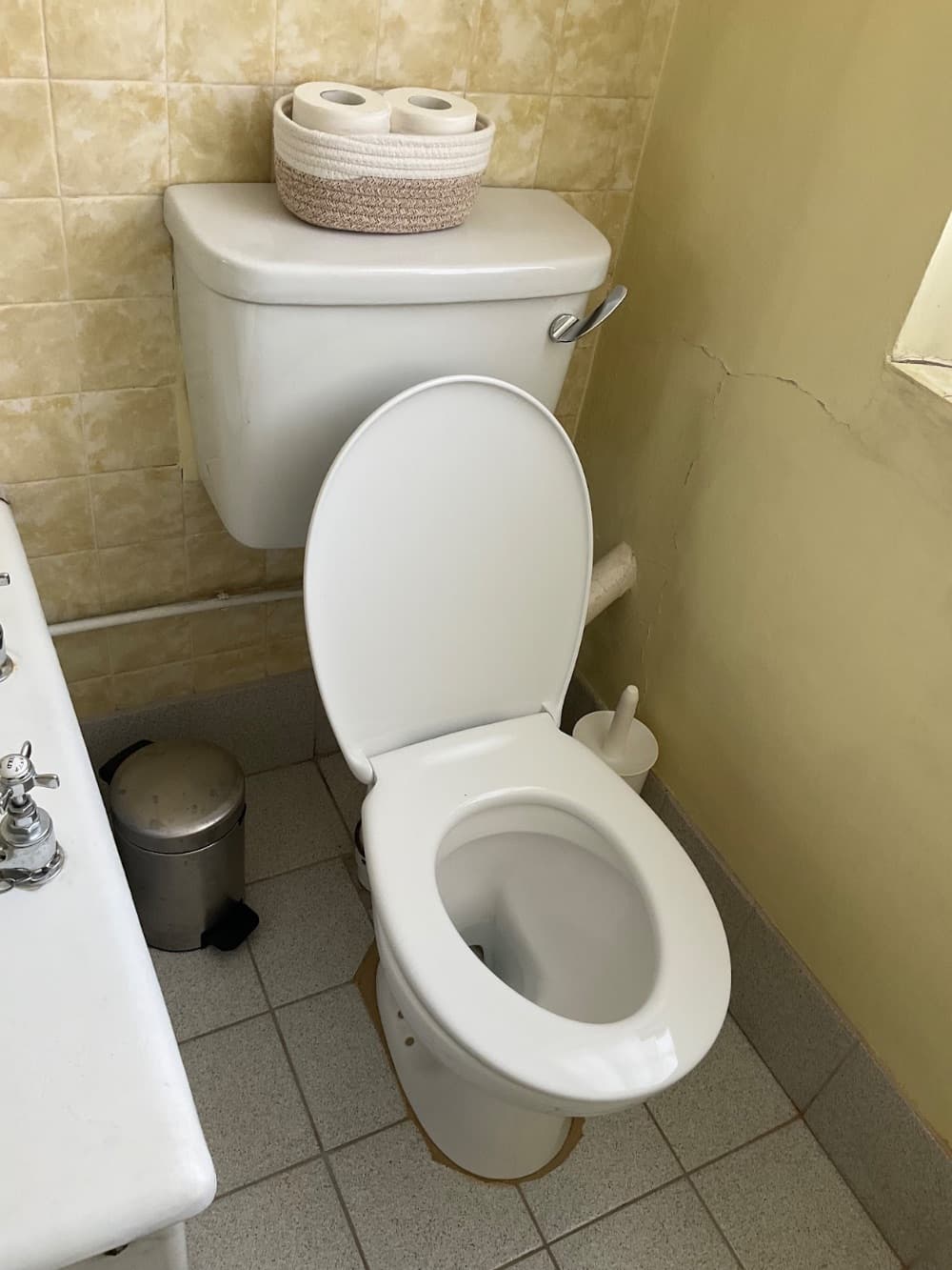 Toilet 05