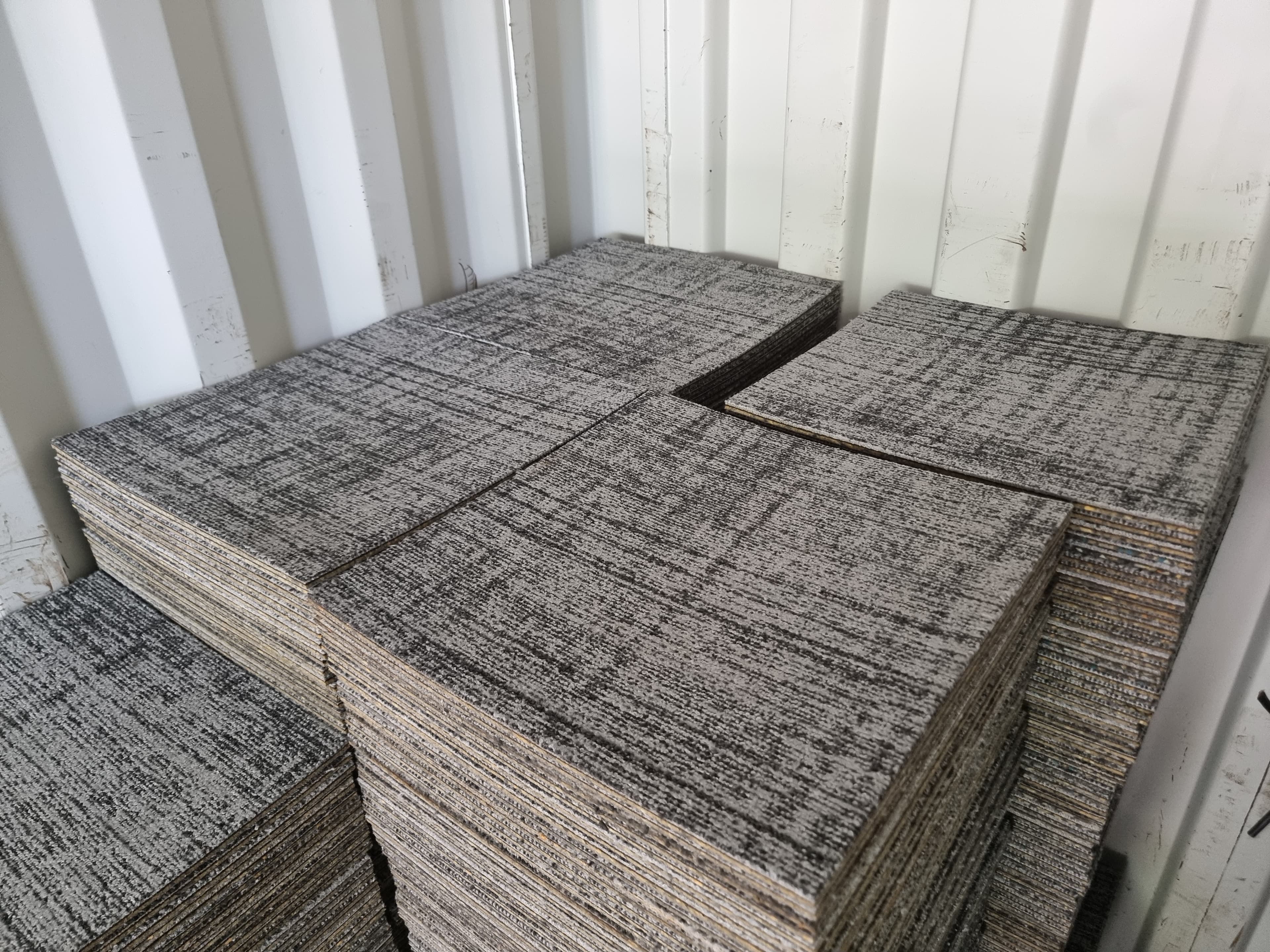 Grade A Milliken Per Contra 50x50cm Comfort Backed Carpet Tiles