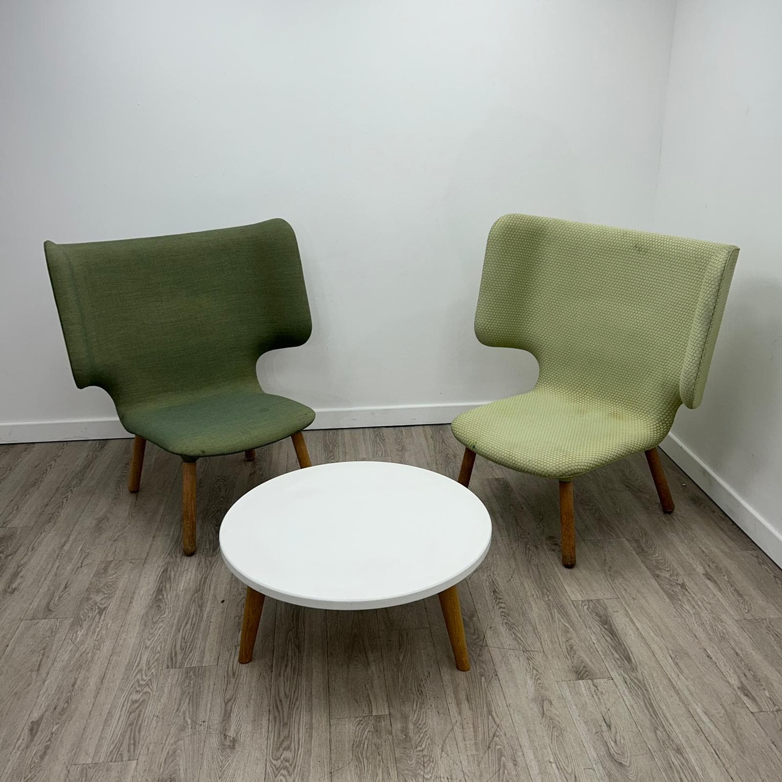 SET – 2 x Wingback Armchairs