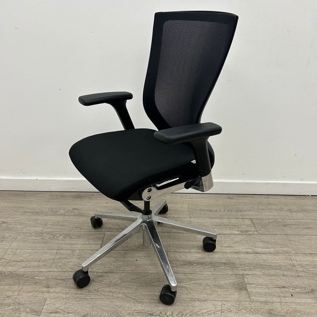 Techo Sidiz T50 Operator Chair, Adjustable, Black Mesh / Fabric, Chrome Swivel Base
