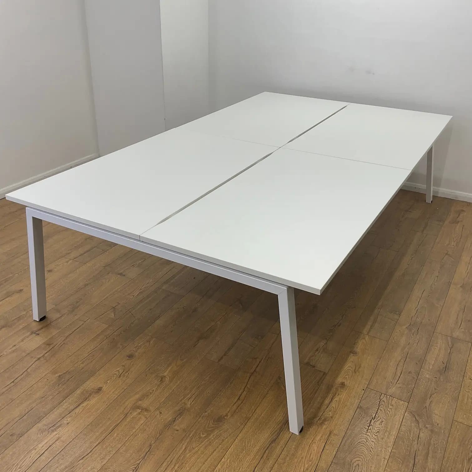 White 1400mm Bench Desk