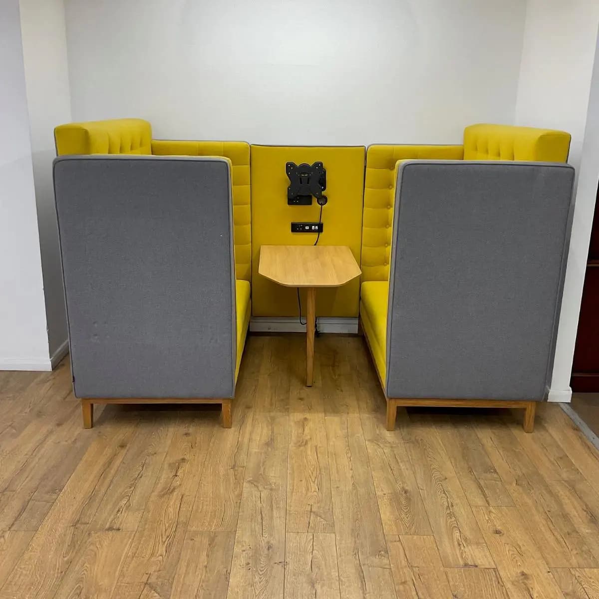 Frovi Yellow & Grey Booth Seating