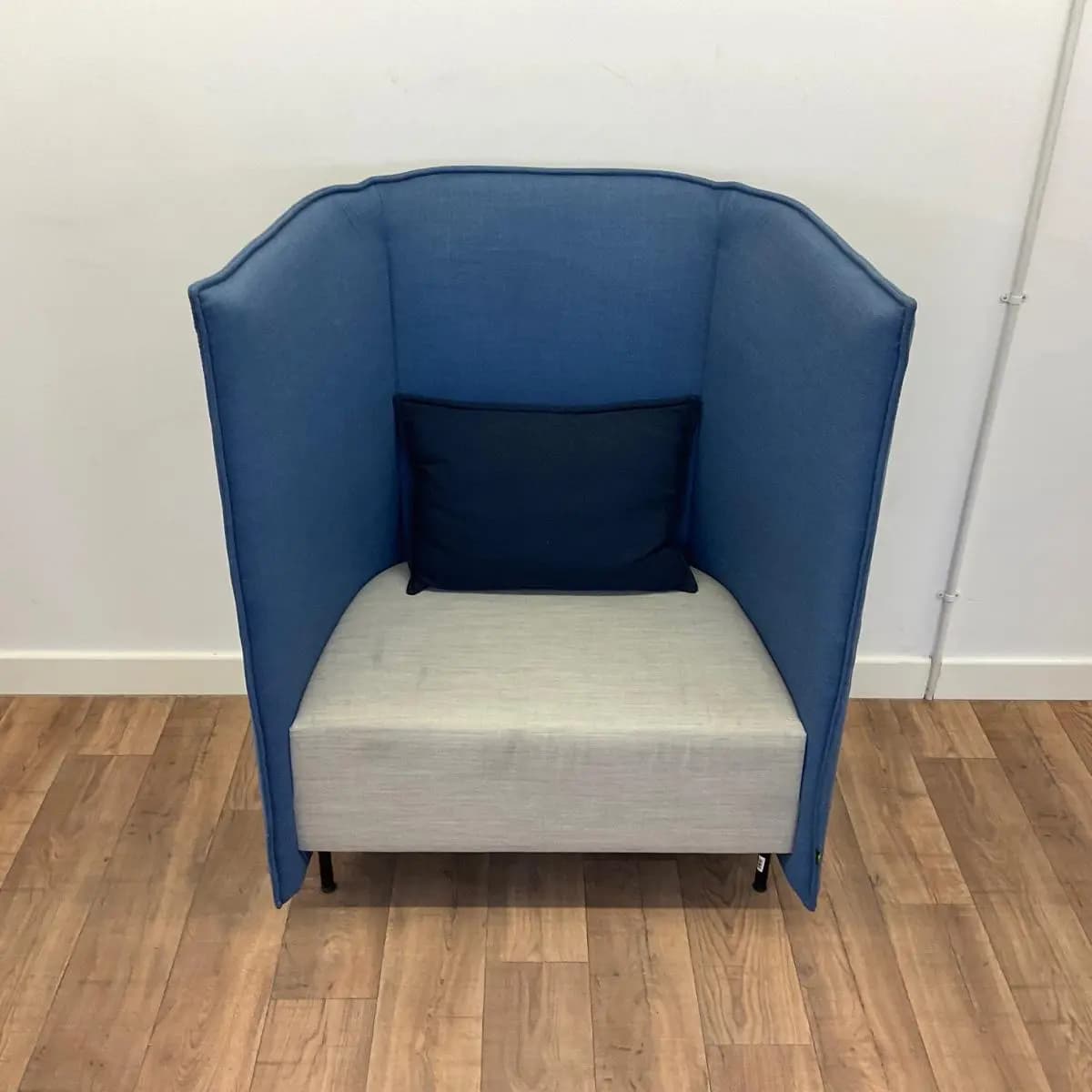 Blue & Grey Naughtone Cloud Single Booth