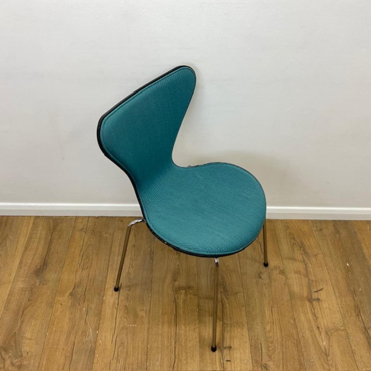 Fritz Hansen Series 7 Blue Chair