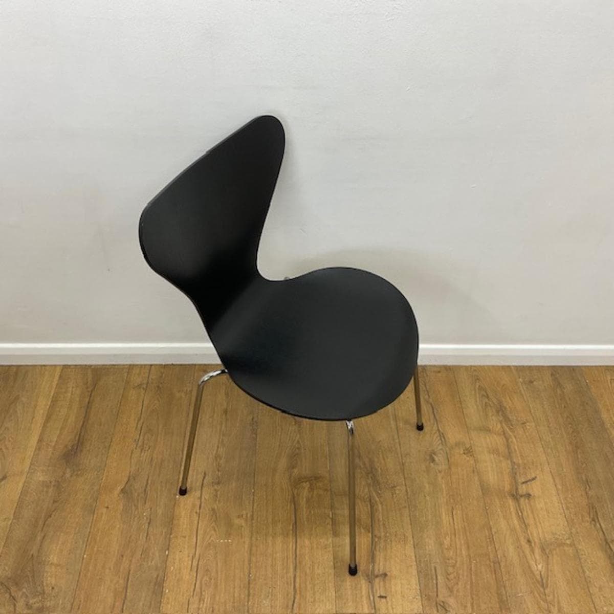 Fritz Hansen Series 7 Black Chair