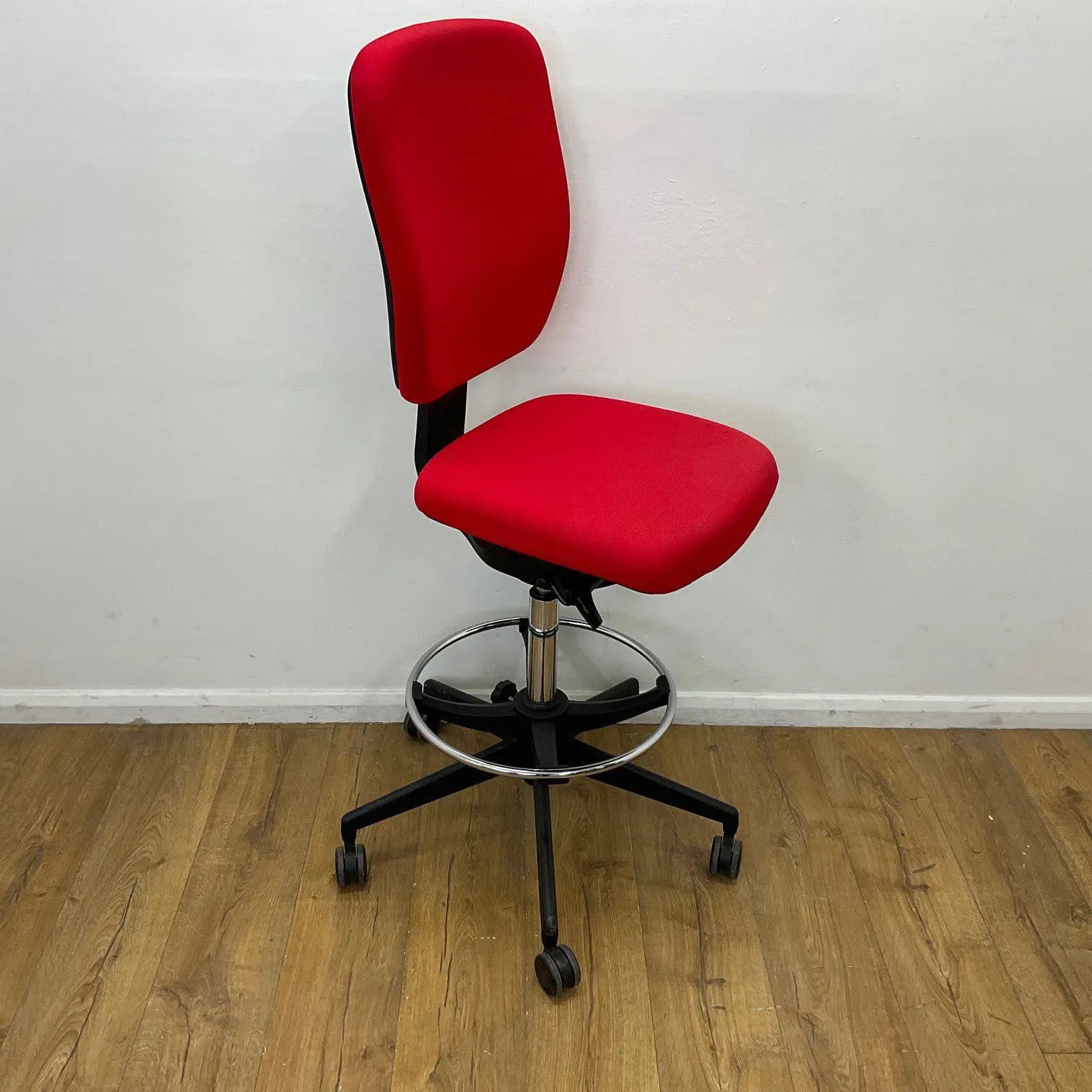 Red Senator Dash Draughtsman Chair