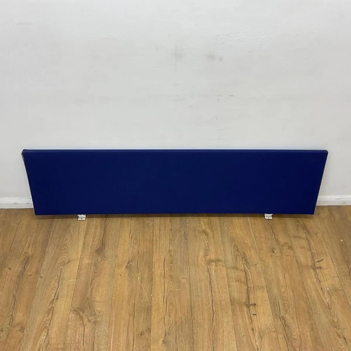 Blue 1600mm Desktop Screen