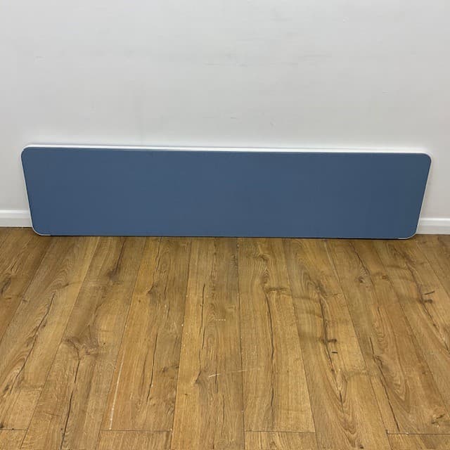 Blue 1600mm Desktop Screen