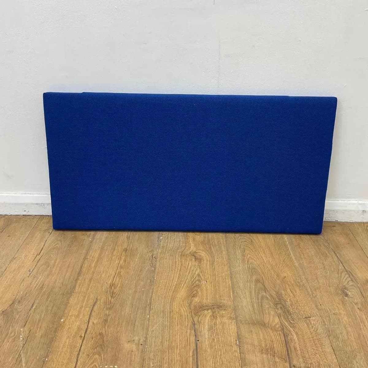 Dams Blue 800mm Desktop Screen