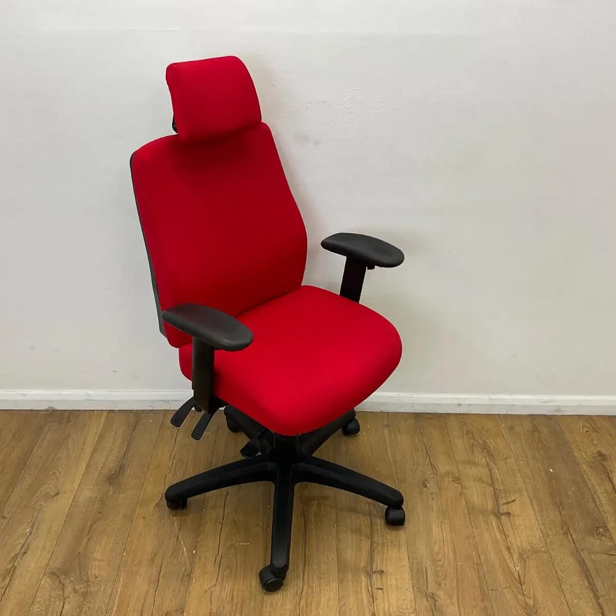 Red Executive Operator Chair