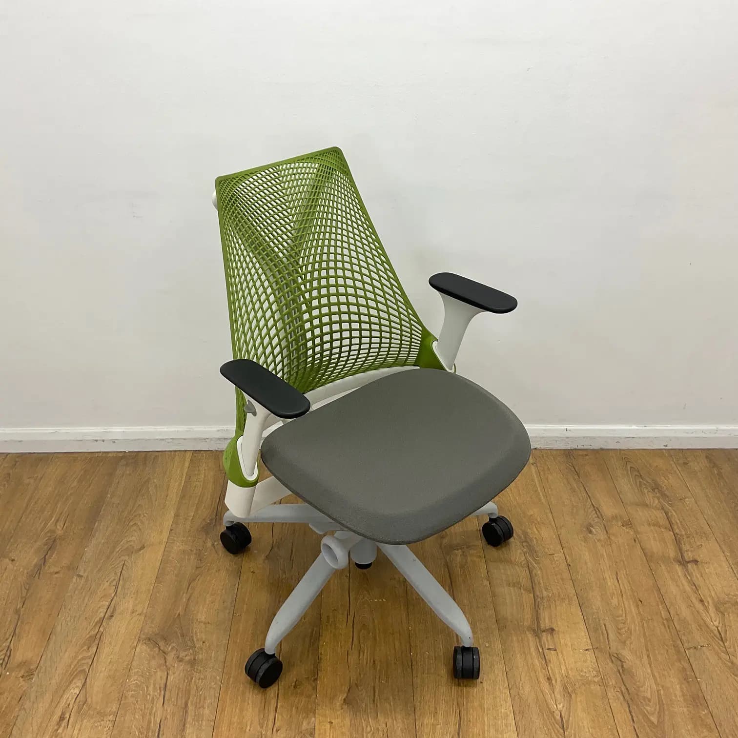 Green Herman Miller Sayl Operator Chair