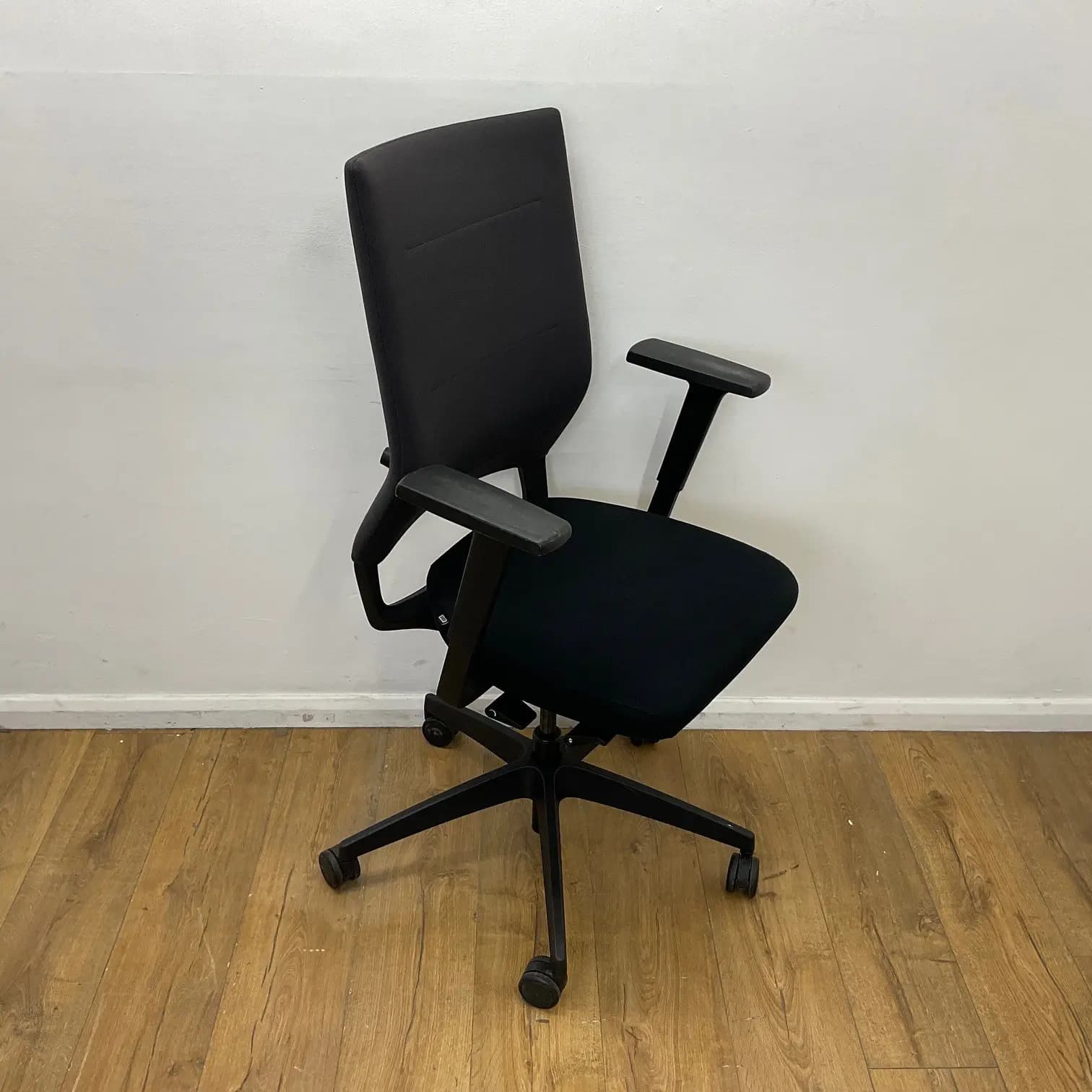 Sedus Dark Grey Operator Chair