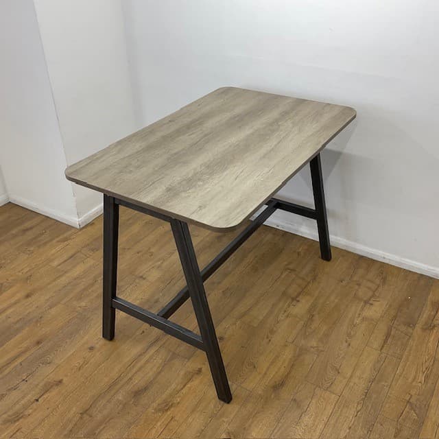 Nebraska Oak 1400mm Poseur Table