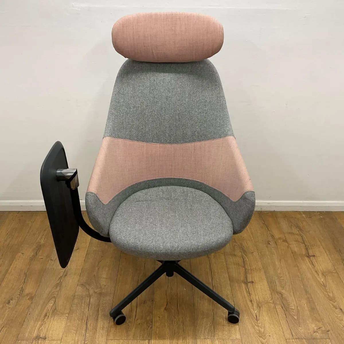 Senator Ad-Lib Work Lounge Pink & Grey Chair