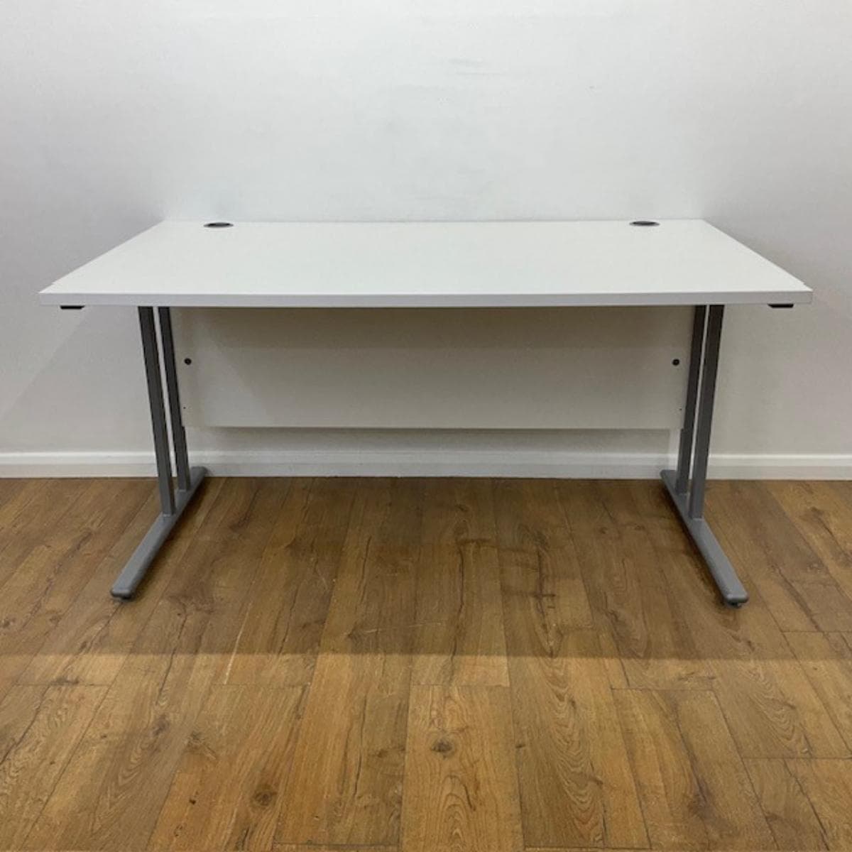 White 1400mm Straight Desk