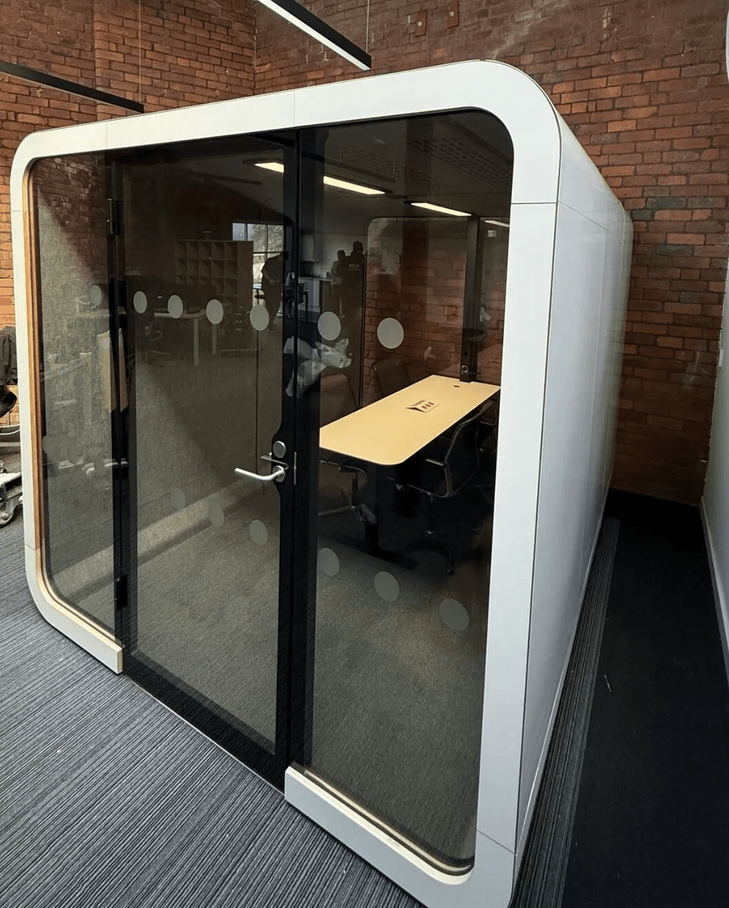 Framery 2Q Acoustic 4-6 person privacy Workspace