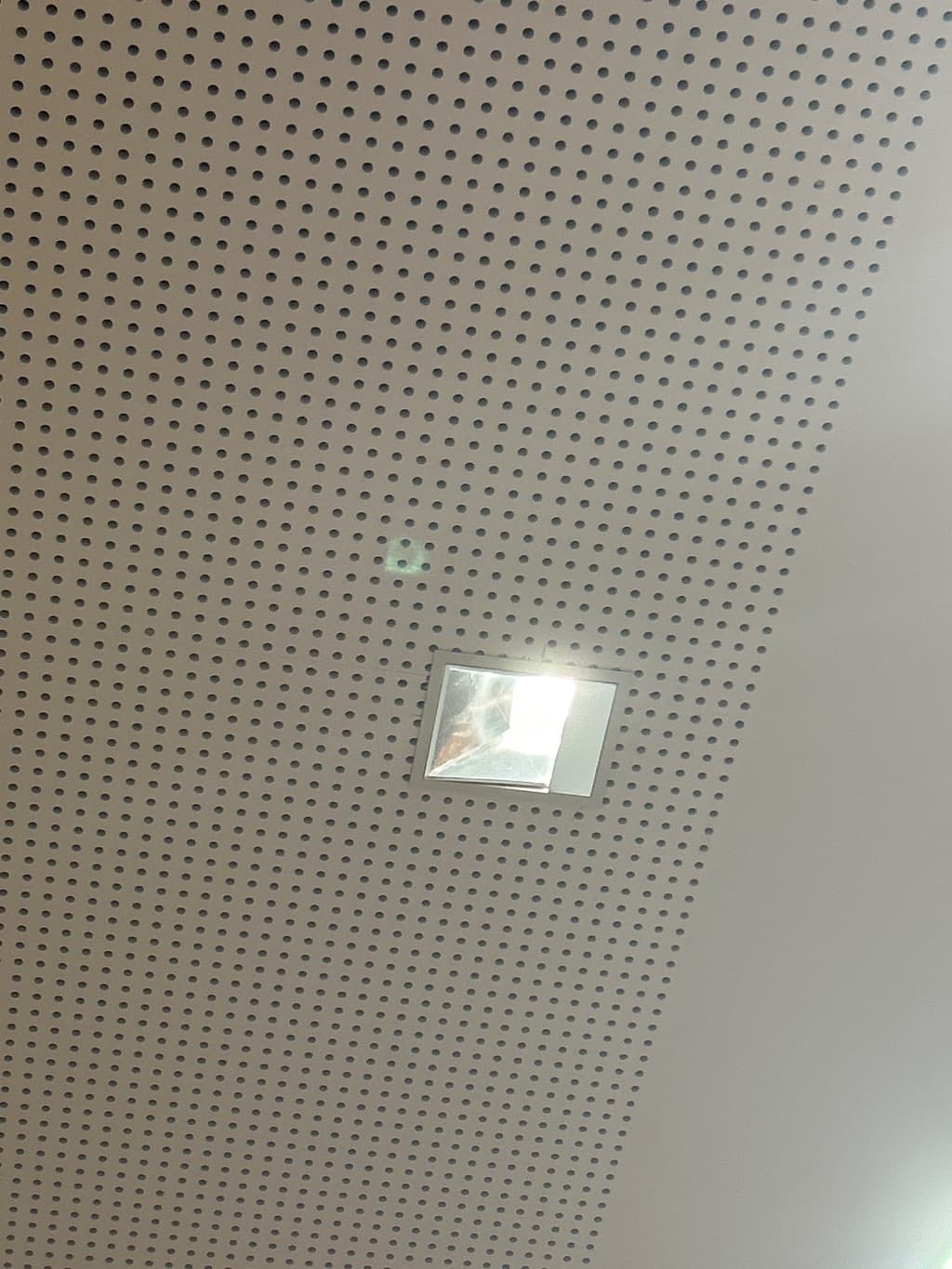 Recessed downlights
