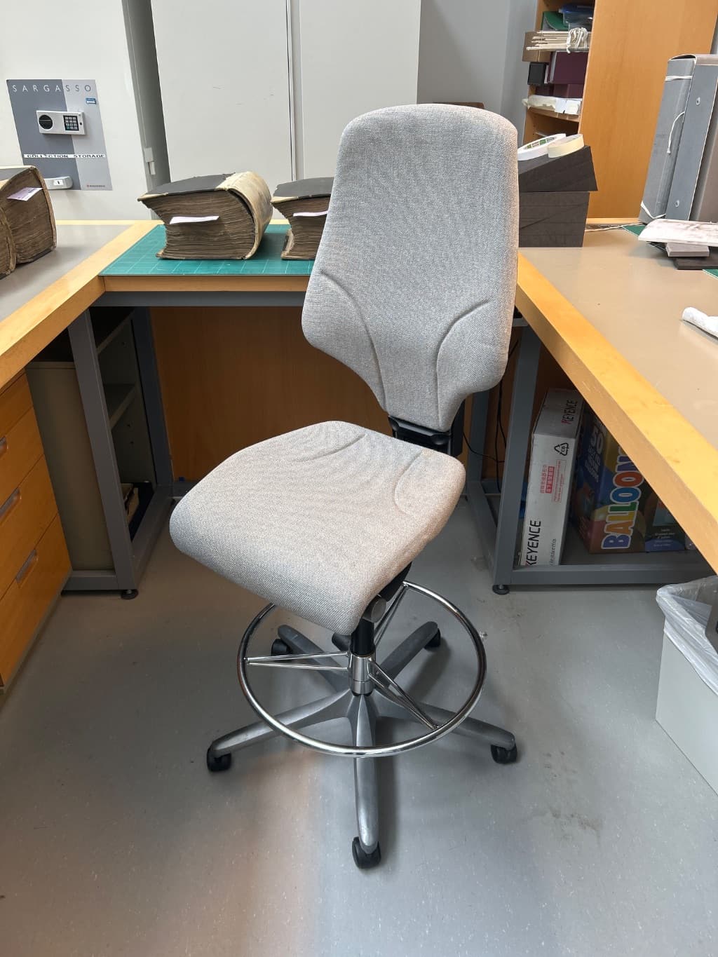Upholstered Draughtsman Stool